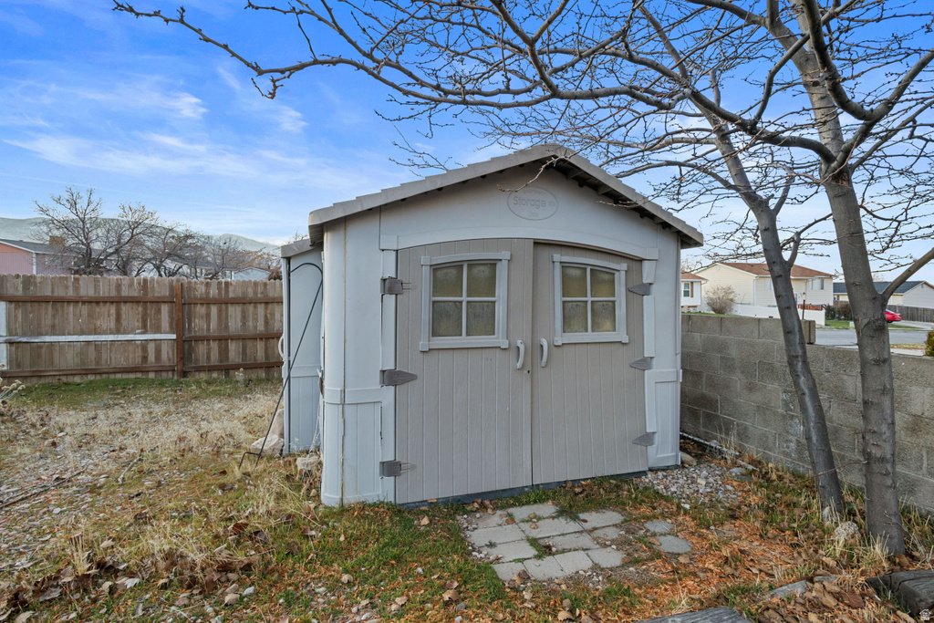 7454 W MIRIAM WAY Magna, UT 84044