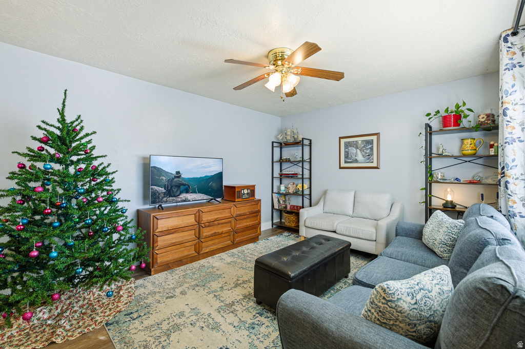 1143 W 1640 N Clinton, UT 84015