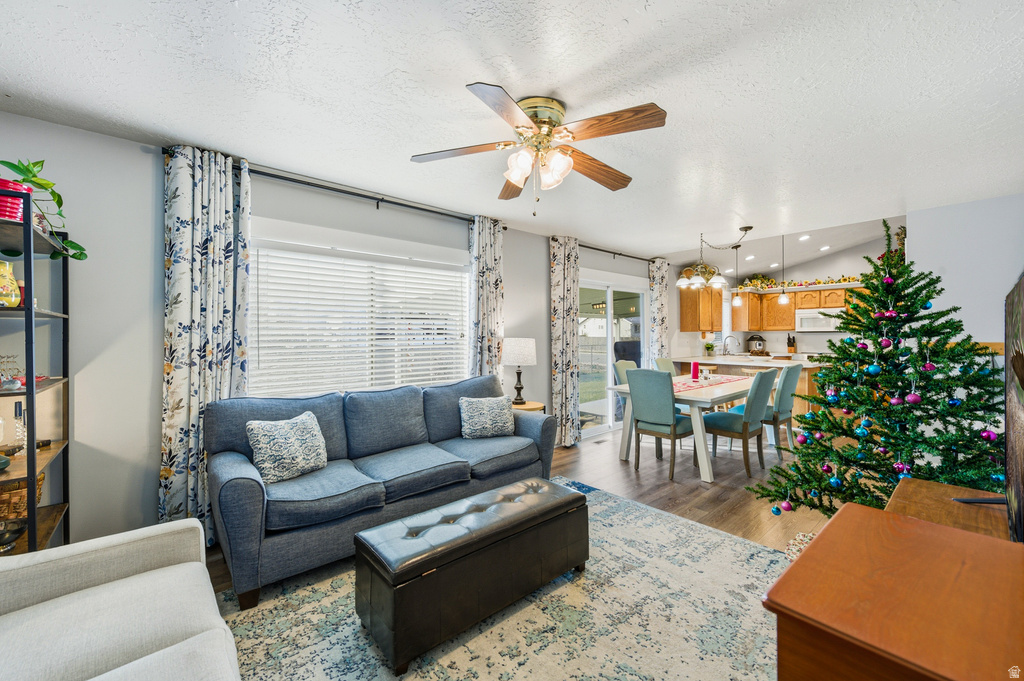 1143 W 1640 N Clinton, UT 84015