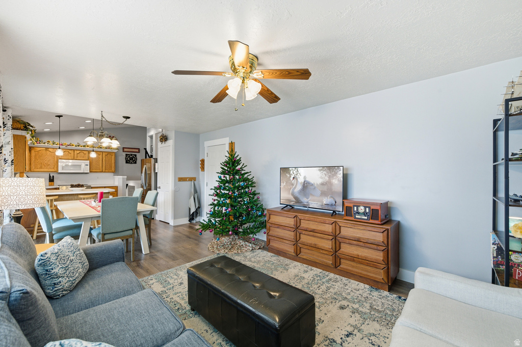 1143 W 1640 N Clinton, UT 84015