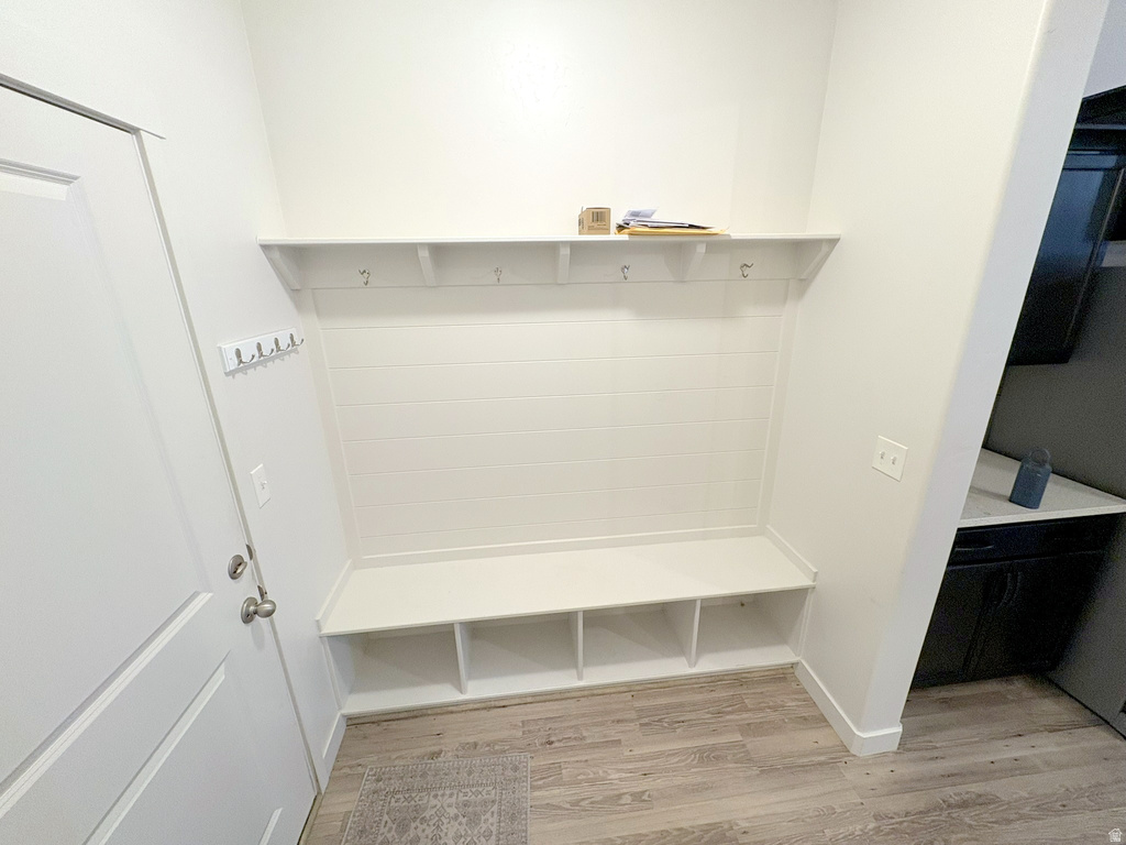 8626 N LAKESHORE DR Lake Point, UT 84074