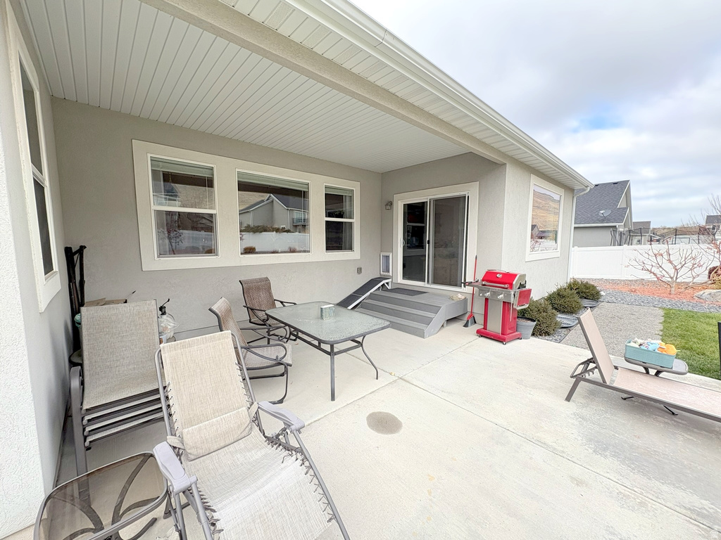 8626 N LAKESHORE DR Lake Point, UT 84074