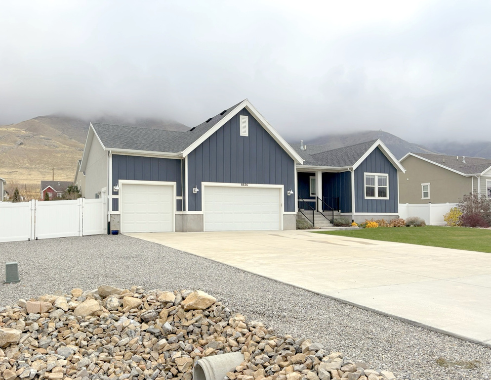 8626 N LAKESHORE DR Lake Point, UT 84074