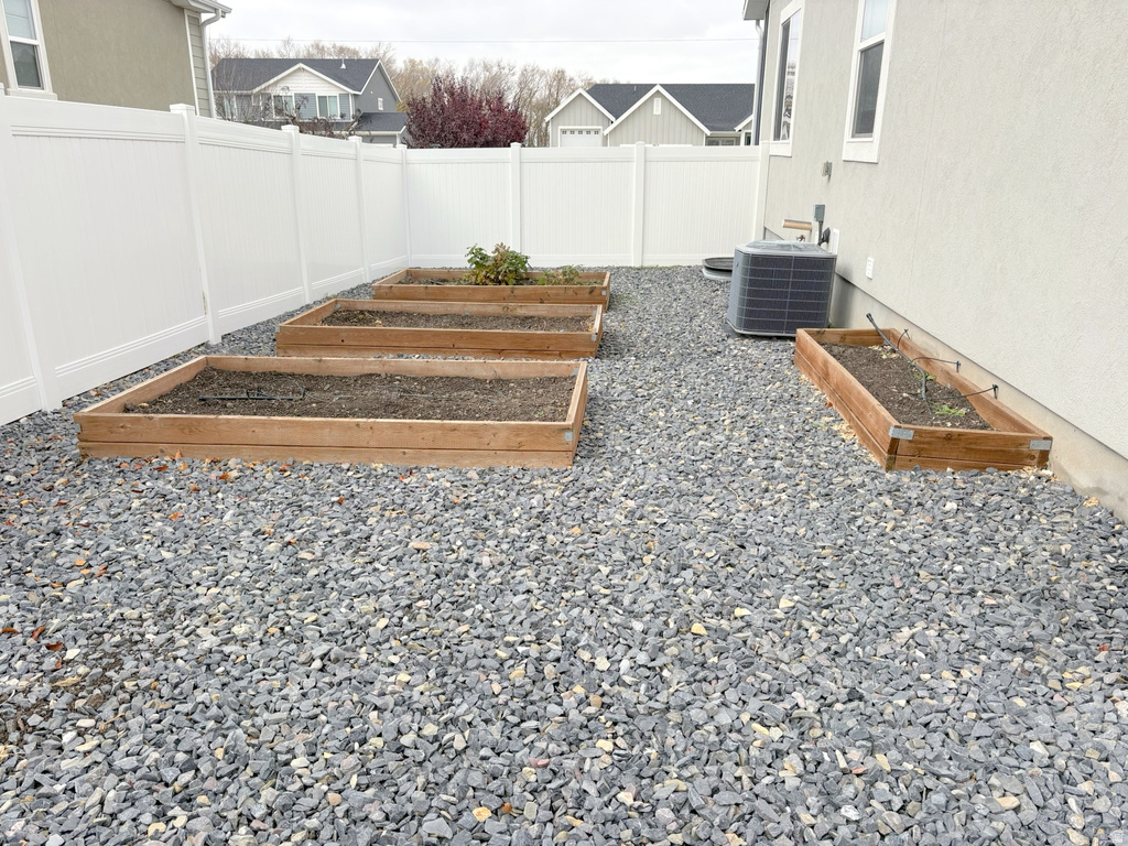 8626 N LAKESHORE DR Lake Point, UT 84074