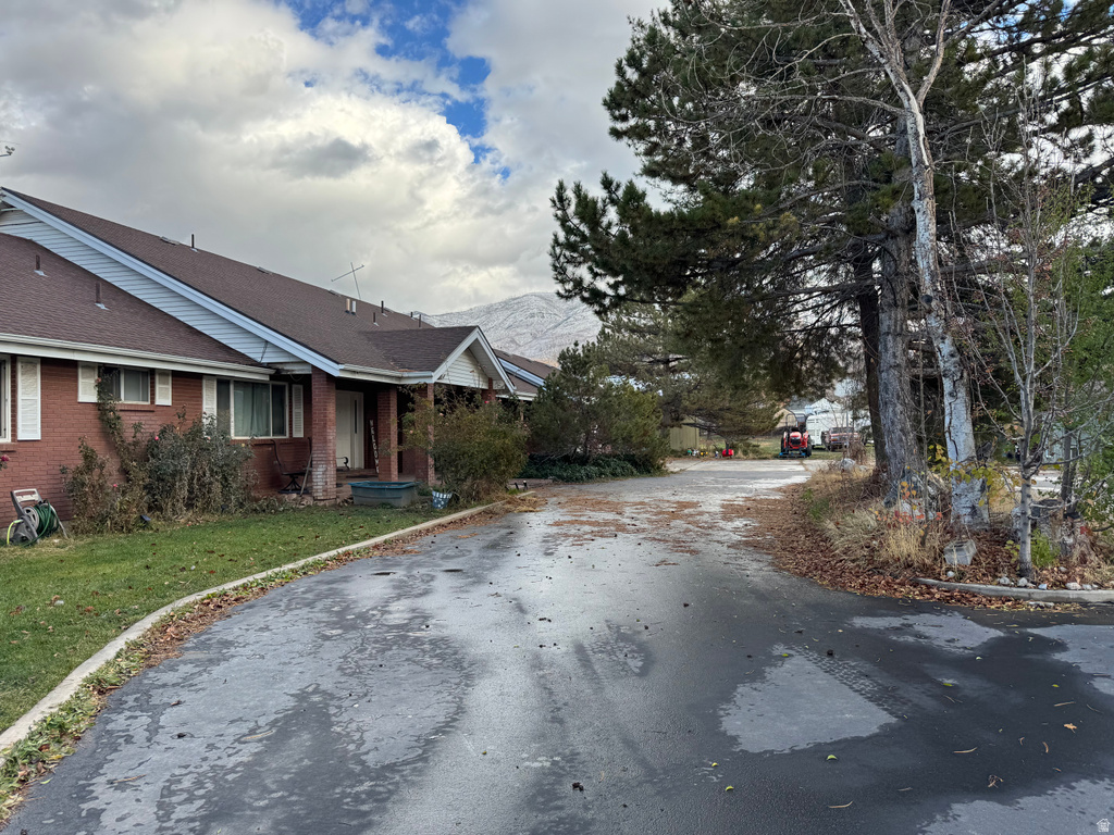 169 W 690 N Santaquin, UT 84655