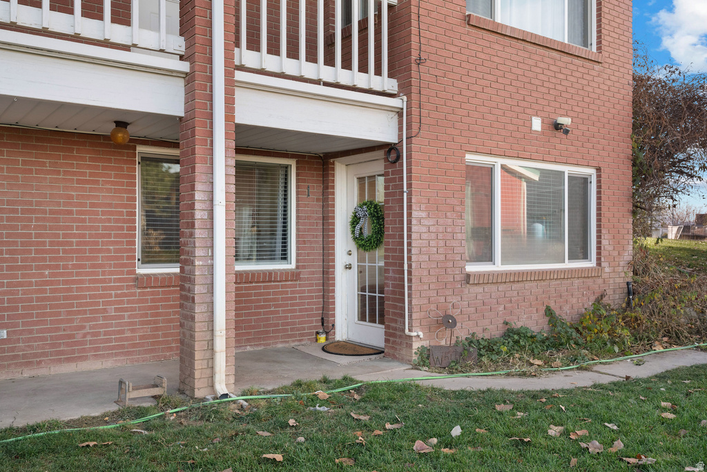 169 W 690 N Santaquin, UT 84655