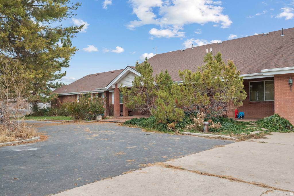 169 W 690 N Santaquin, UT 84655