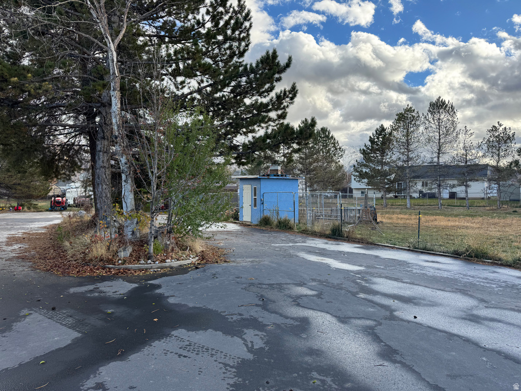 169 W 690 N Santaquin, UT 84655