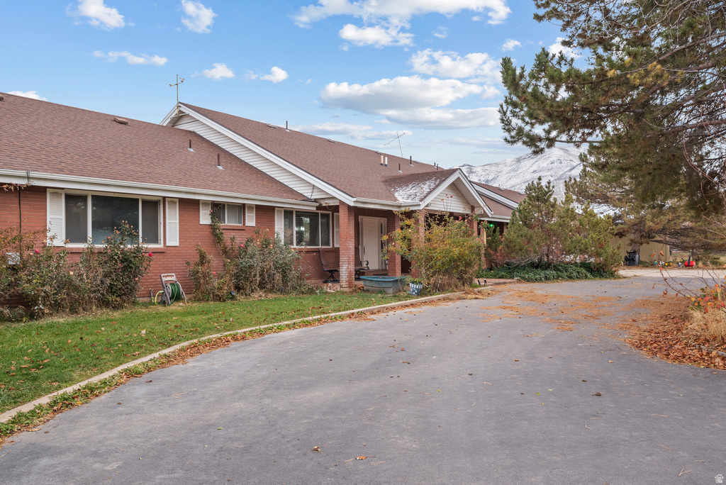 169 W 690 N Santaquin, UT 84655