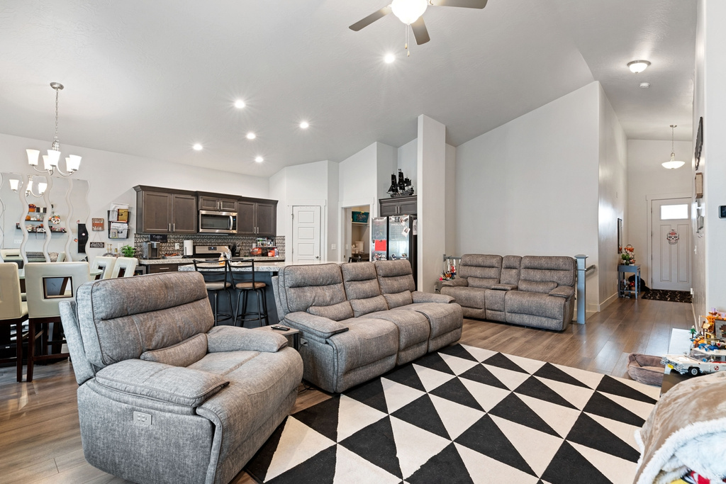 7559 N SILVER PARK DR Eagle Mountain, UT 84005