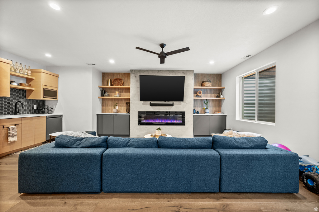 3075 E CREEK RD Cottonwood Heights, UT 84093