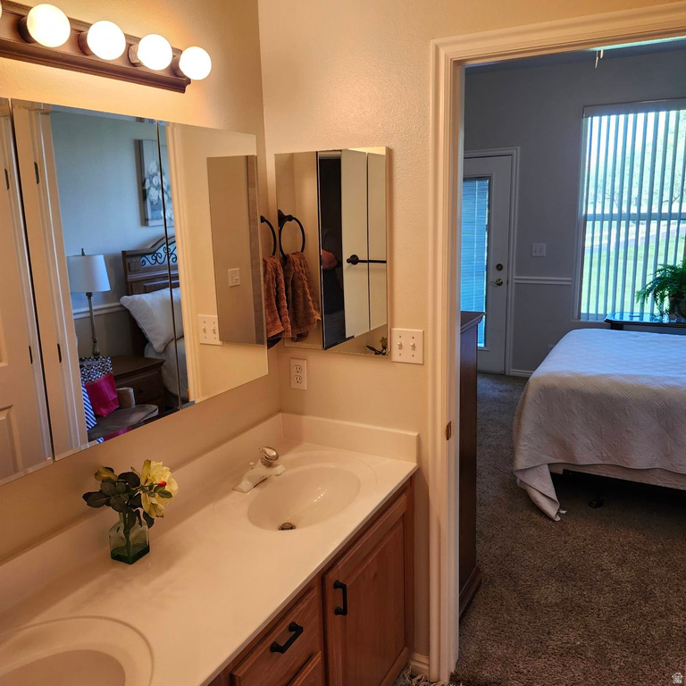 111 N TURNBURY LN Washington, UT 84780