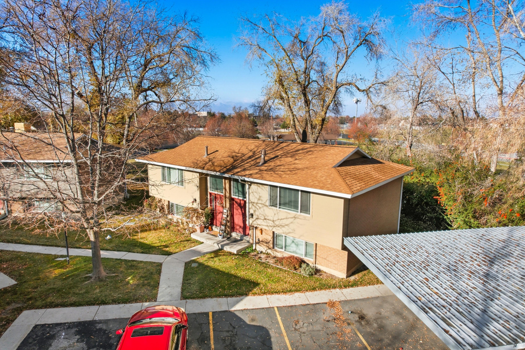 2569 E CANTERBURY LN Cottonwood Heights, UT 84121