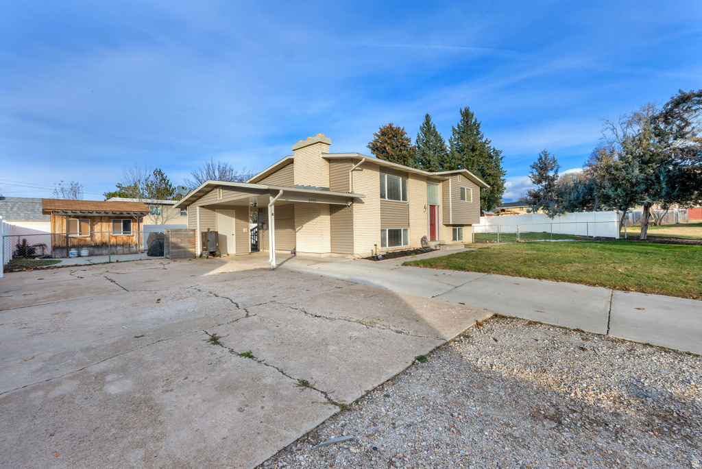 2932 W 6050 S Roy, UT 84067
