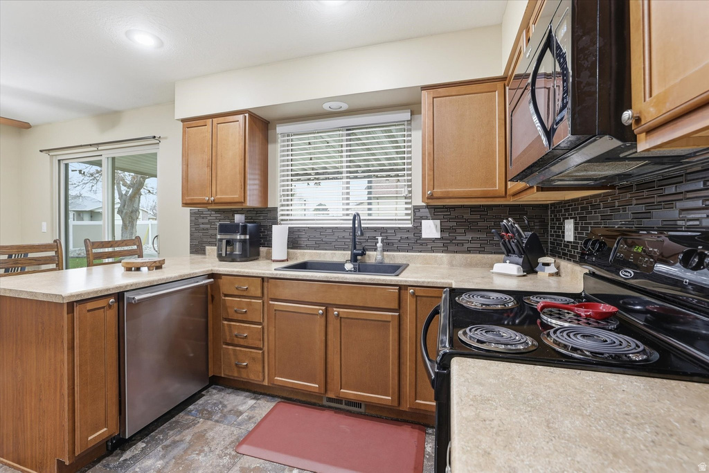 1154 W 2600 N Clinton, UT 84015