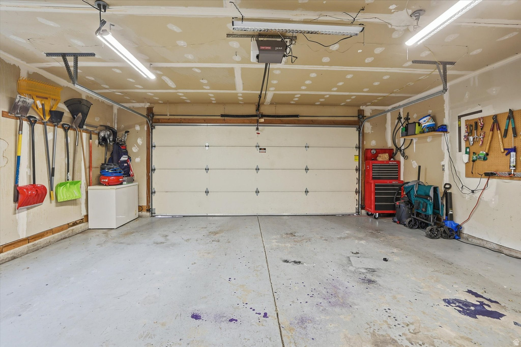 1154 W 2600 N Clinton, UT 84015