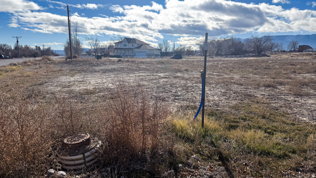 625 N 200 E Ferron, UT 84523