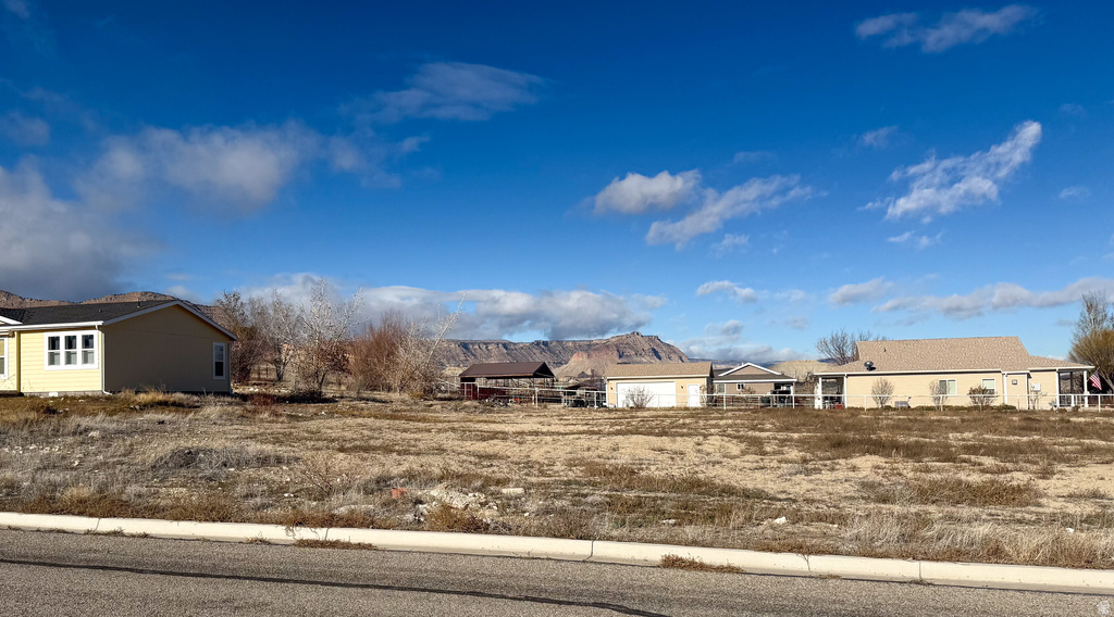 625 N 200 E Ferron, UT 84523