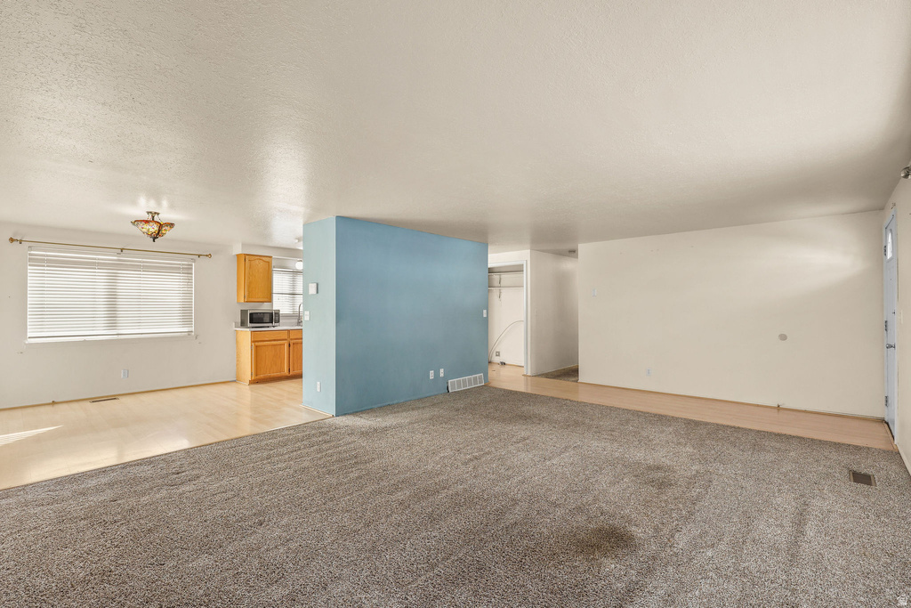 1266 E 3125 N Layton, UT 84040