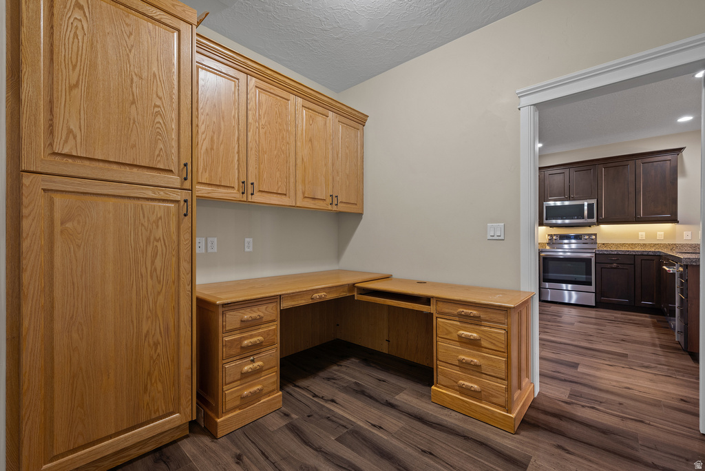 10489 S HARVEST GLORY DR South Jordan, UT 84095