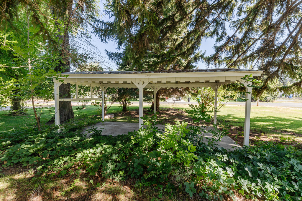 291 N MAIN ST Hyde Park, UT 84318