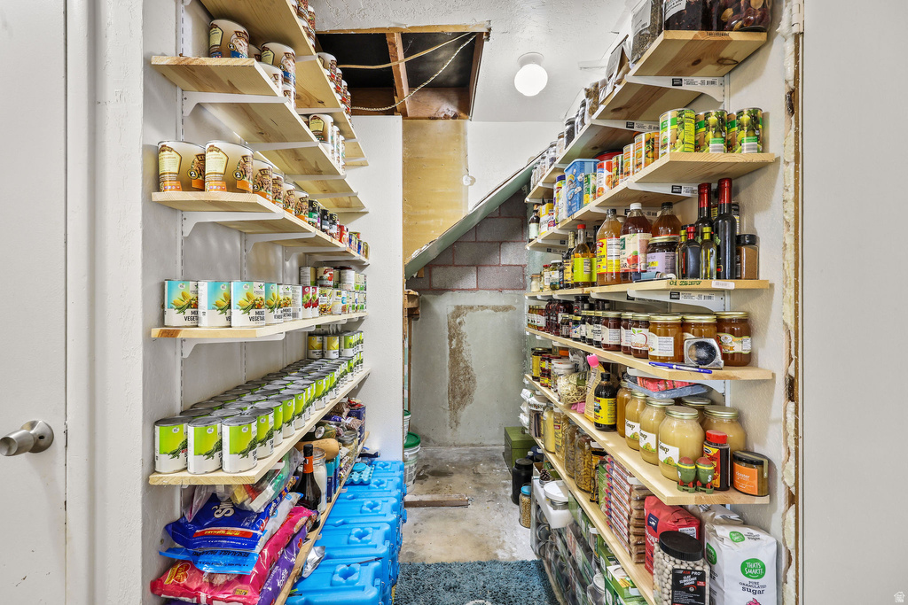 2550 W 4750 S Roy, UT 84067