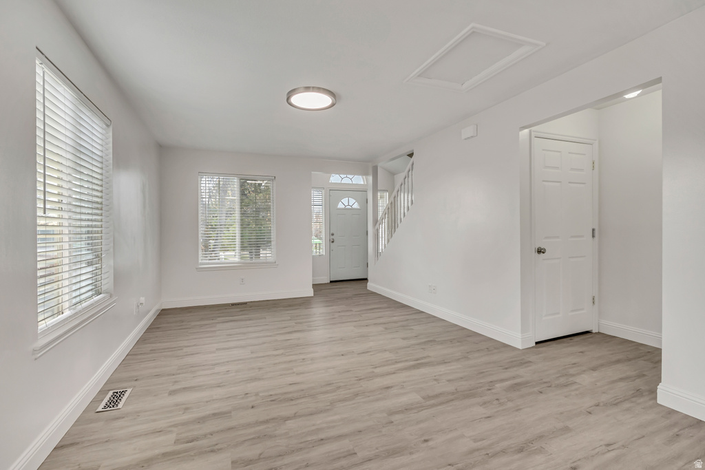 2240 S LORIN CIR Ogden, UT 84401