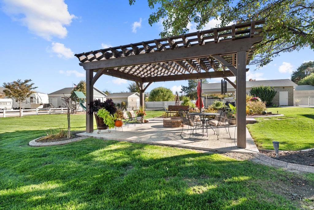 12243 S JANICE DR Riverton, UT 84065