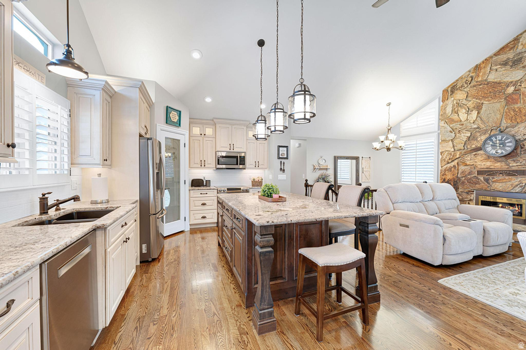 12243 S JANICE DR Riverton, UT 84065