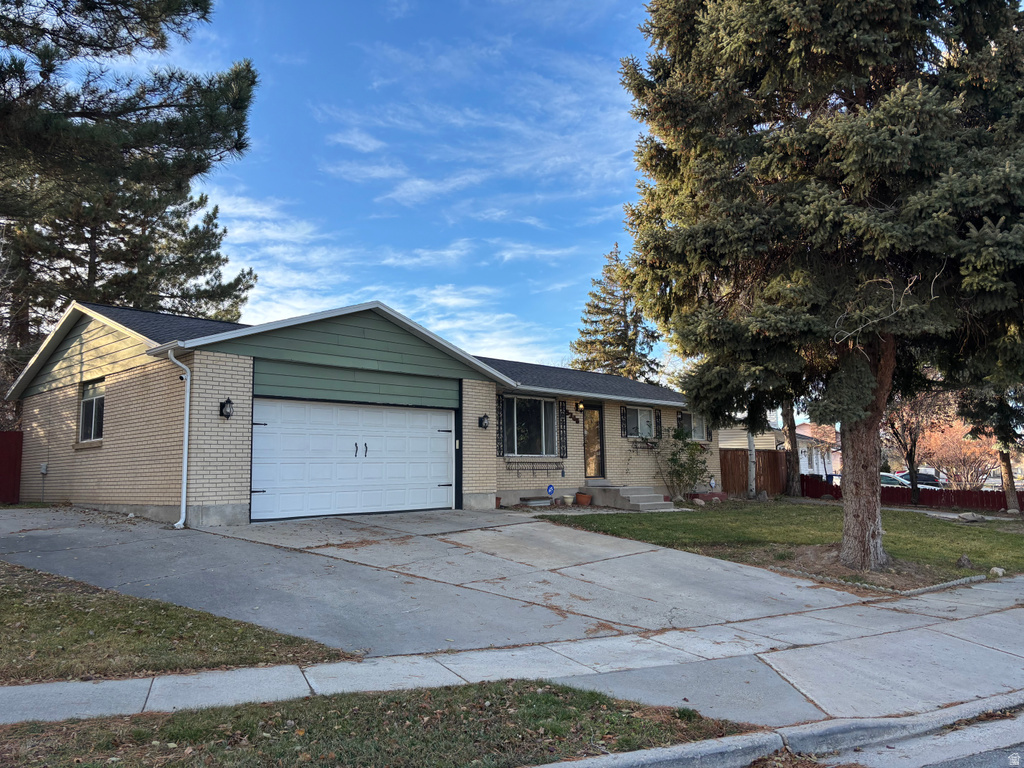 5346 S QUEENSWOOD DR Taylorsville, UT 84129