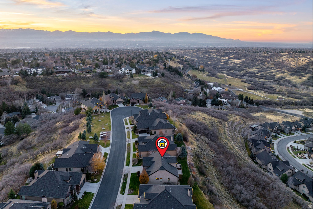2993 E SCENIC VALLEY LN Sandy, UT 84092