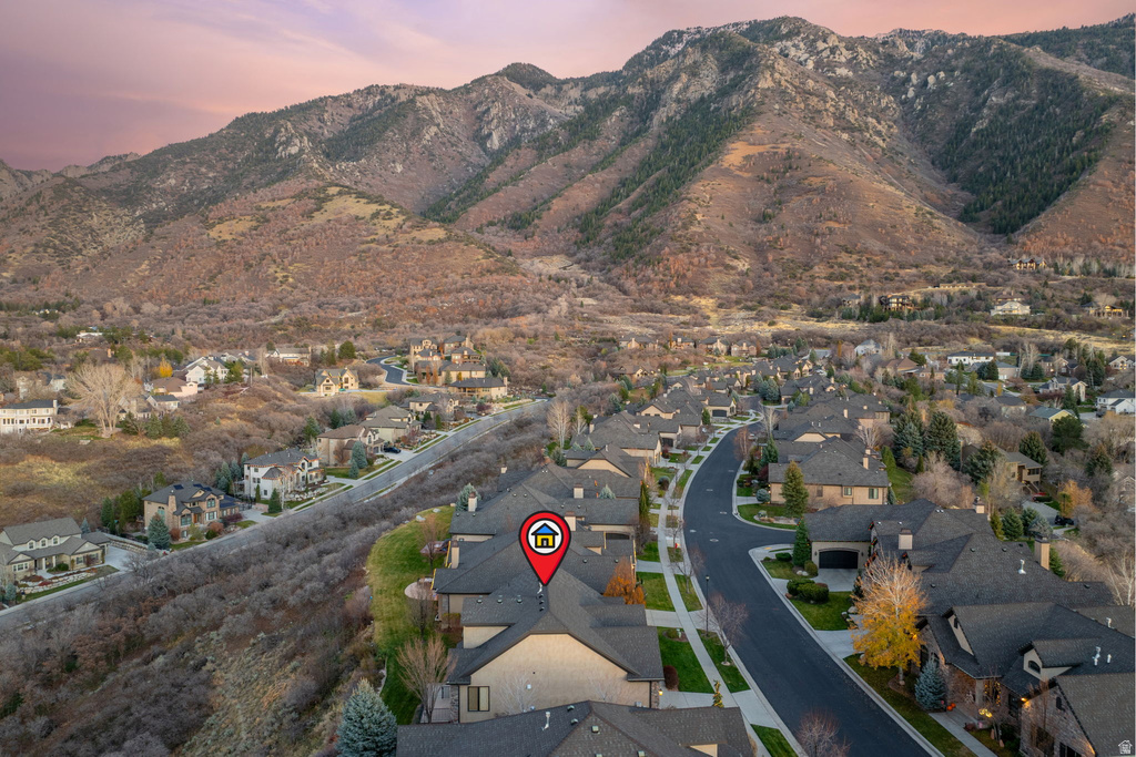 2993 E SCENIC VALLEY LN Sandy, UT 84092