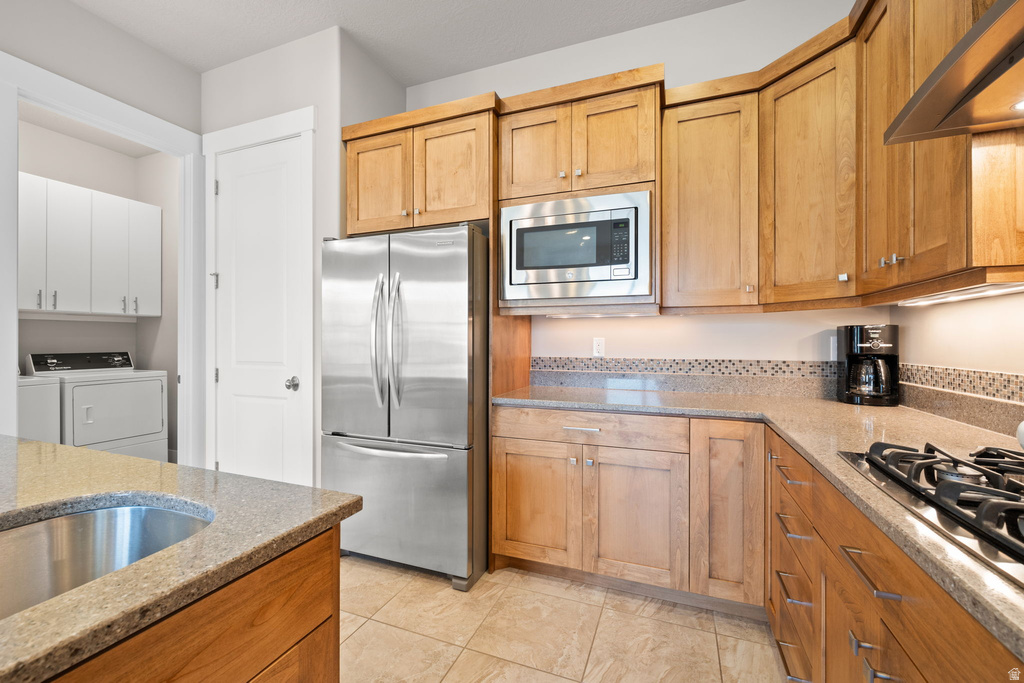 2993 E SCENIC VALLEY LN Sandy, UT 84092