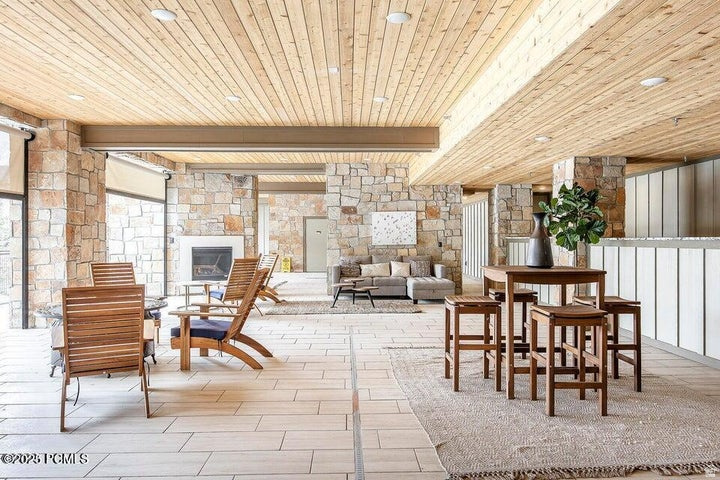 3703 BLACKSTONE DR #307 Park City, UT 84098
