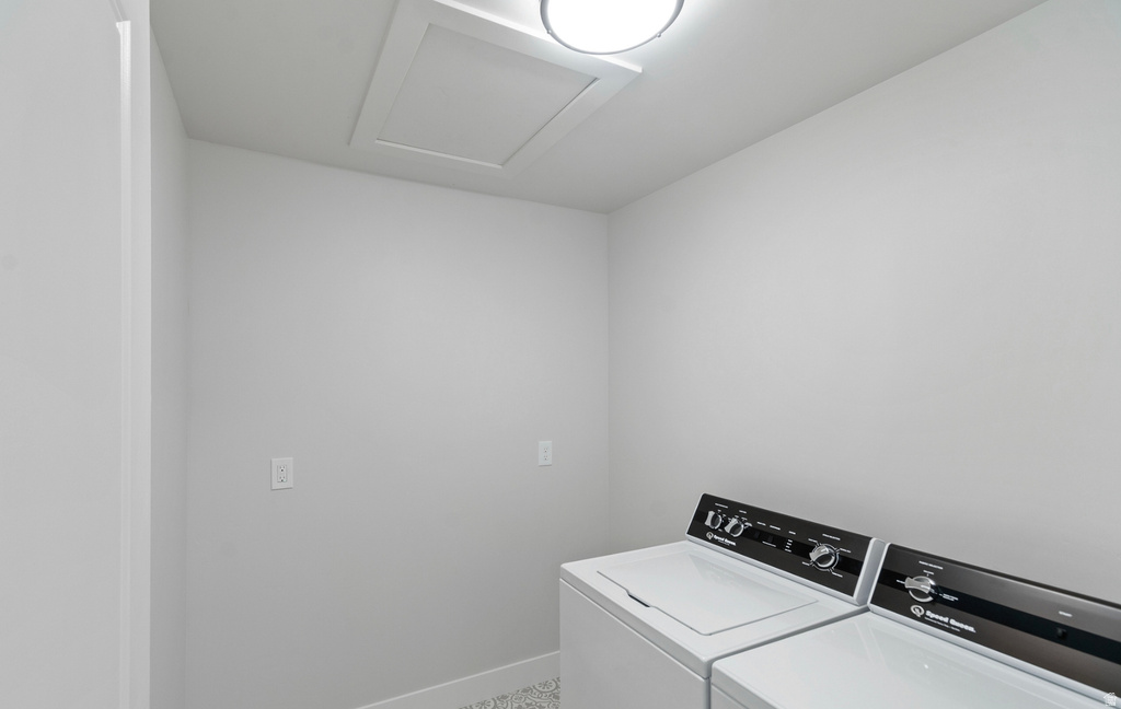 5947 W 4600 S Hooper, UT 84315