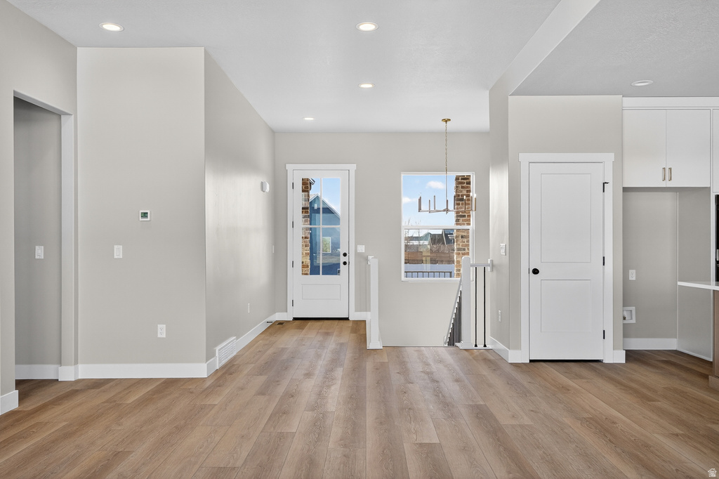 2776 N 3225 W #207 Plain City, UT 84404