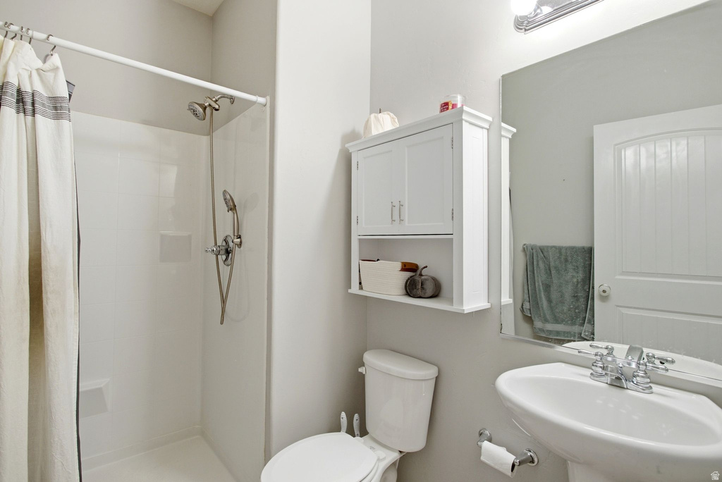 395 W BROOME Stansbury Park, UT 84074