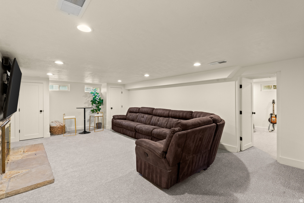 106 S 100 E Farmington, UT 84025