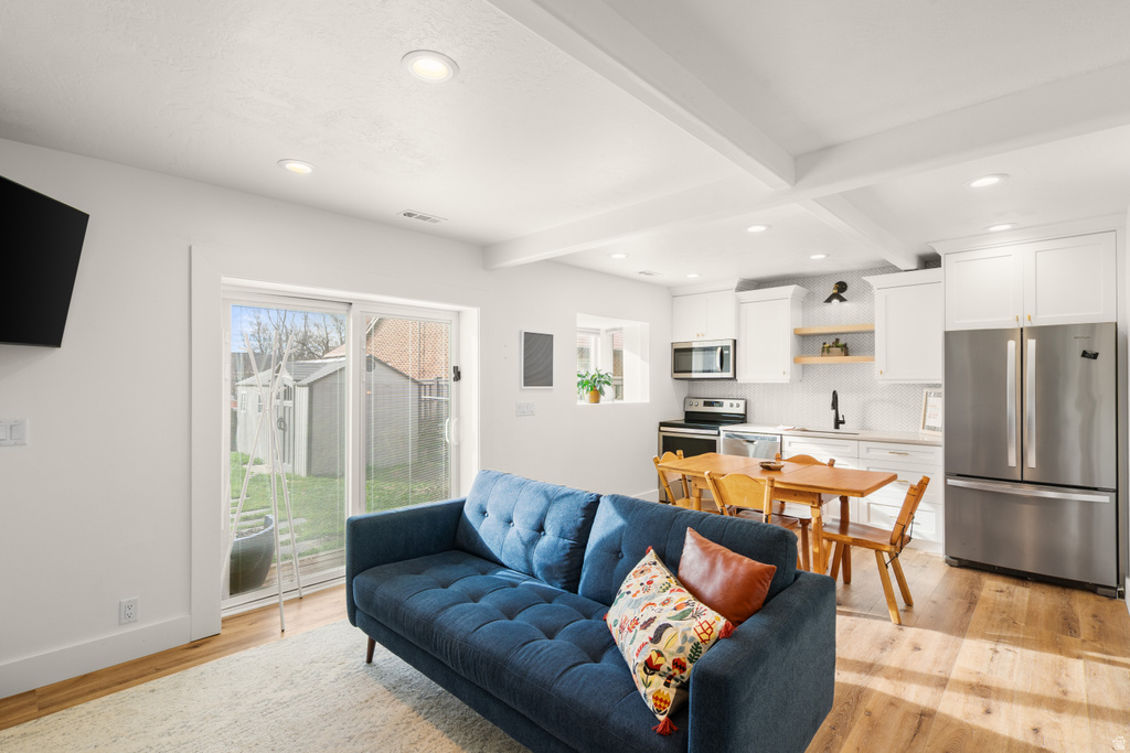 106 S 100 E Farmington, UT 84025