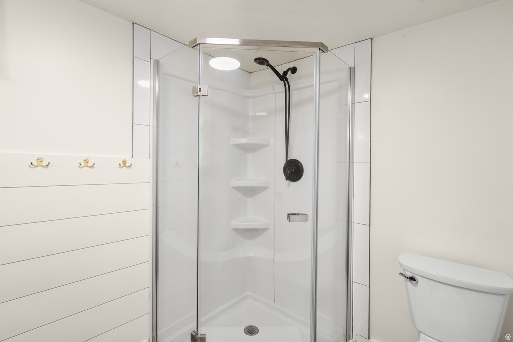 106 S 100 E Farmington, UT 84025