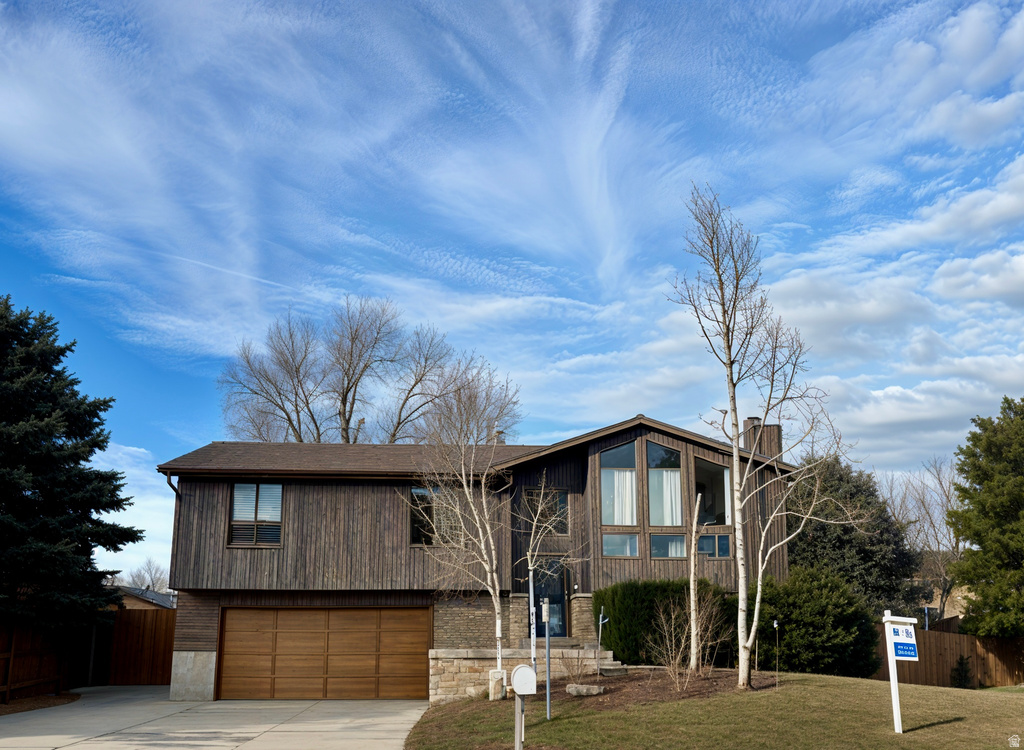 8888 S RENEGADE RD Sandy, UT 84093