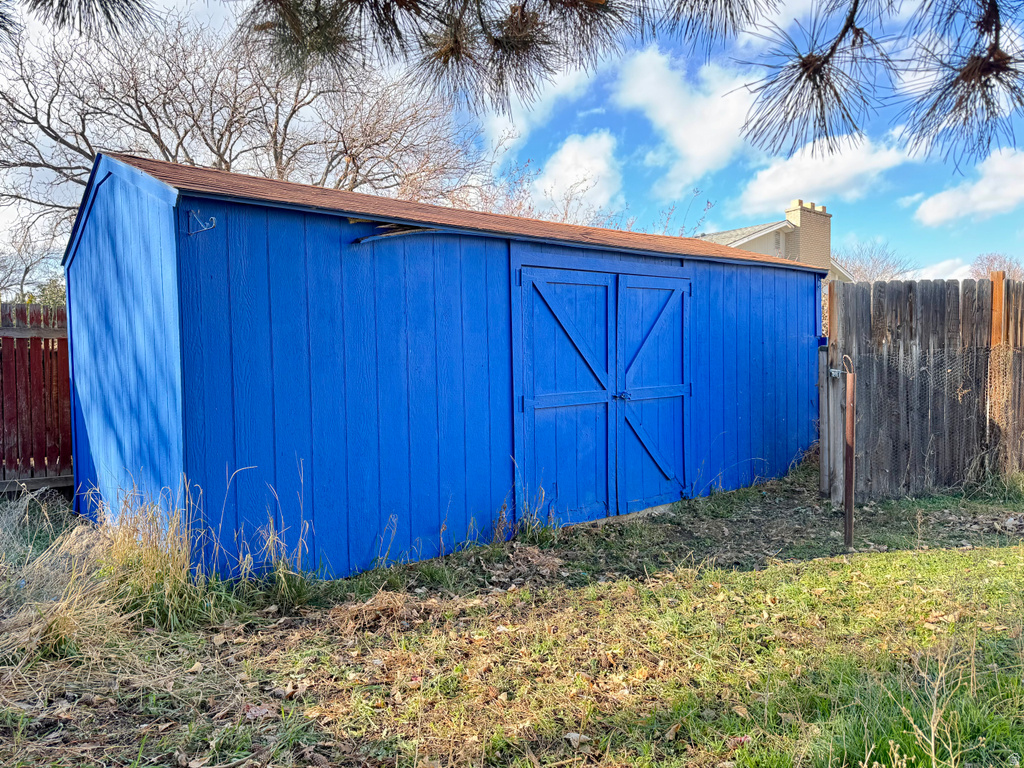 2093 W CHATEAU AVE Taylorsville, UT 84129