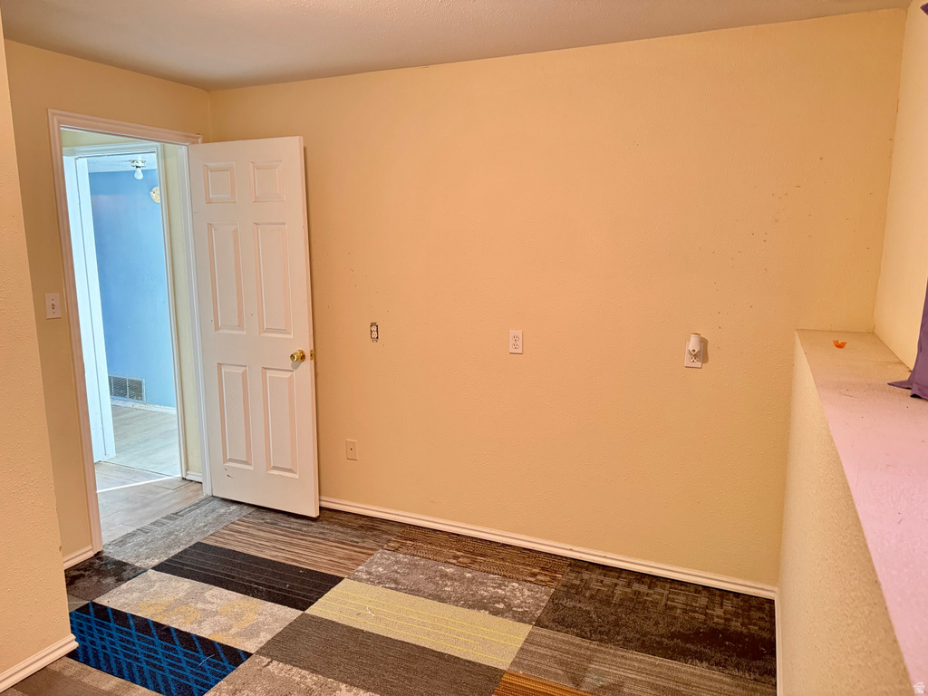 2093 W CHATEAU AVE Taylorsville, UT 84129