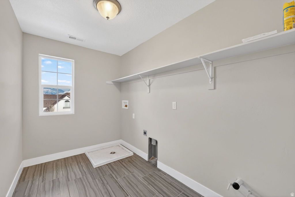 1907 S CENTENNIAL BLVD Saratoga Springs, UT 84045