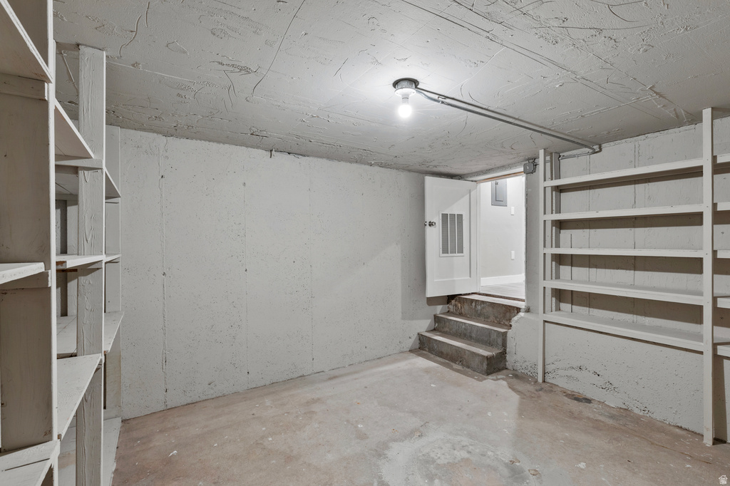 820 HILLCREST AVE Logan, UT 84321