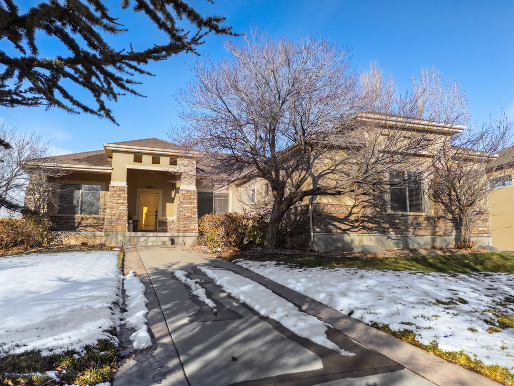 9225 N MOUNT AIREY DR Eagle Mountain, UT 84005