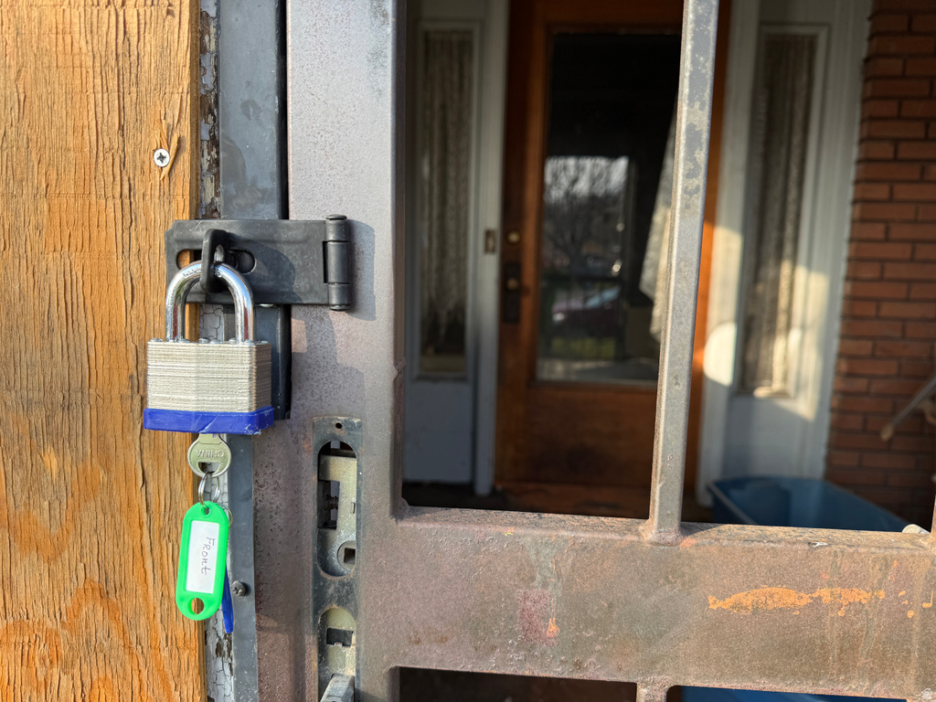 515 N 1000 W Salt Lake City, UT 84116