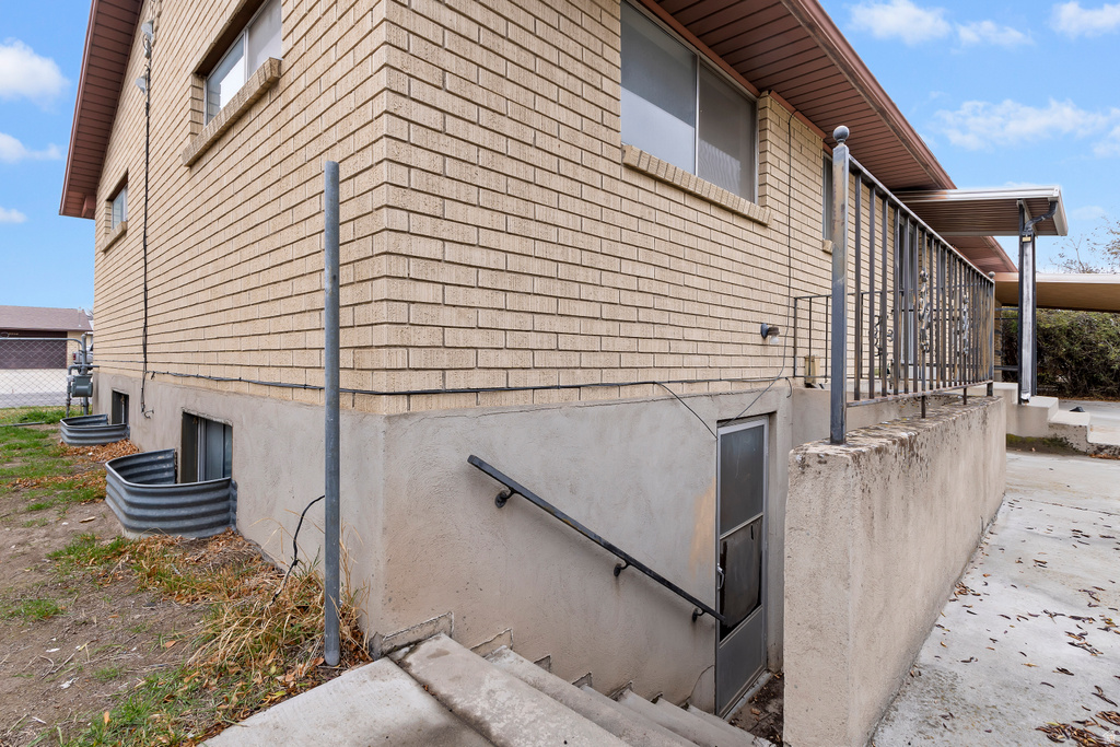 6925 S LEXINGTON DR West Jordan, UT 84084