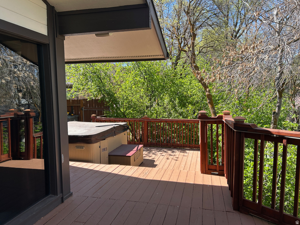 796 NANCY DR South Ogden, UT 84403