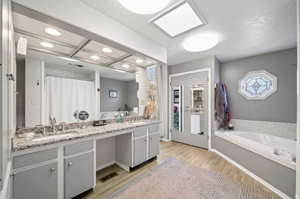 796 NANCY DR South Ogden, UT 84403